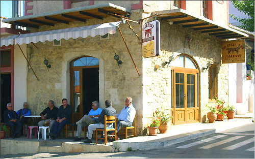Prines: Taverna Giannikos wird als Kafenion benutzt